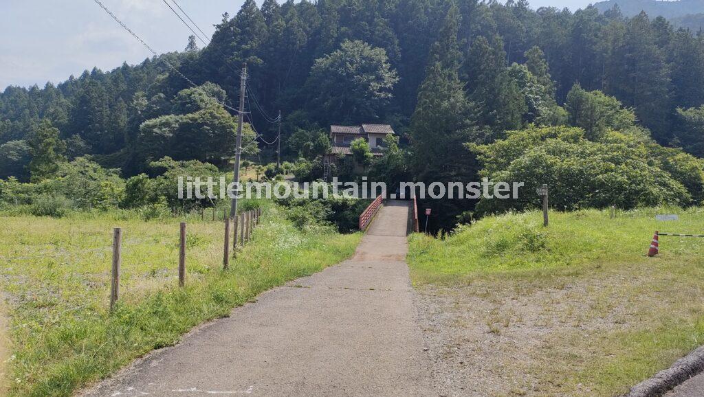 ゴンジリ峠を通過して下山