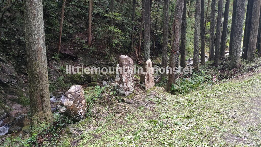 せせらぎ、匂い、風景に五感が喜ぶ！館川ダムまでの登り坂！