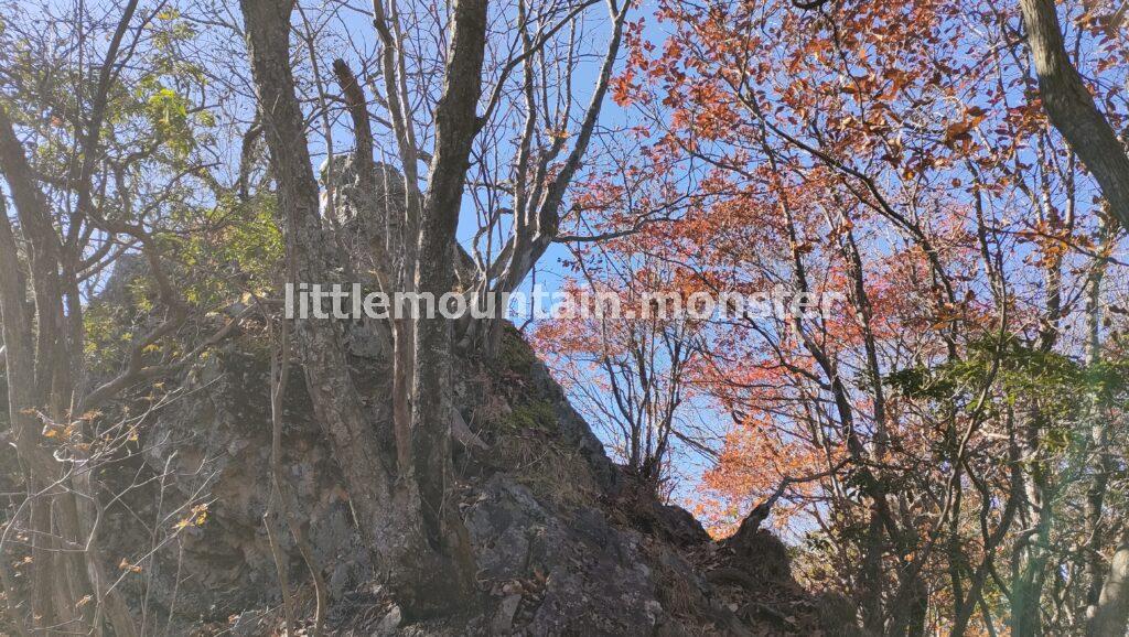 天狗岩｜平将門の隠れ岩｜城峰神社｜城峰山登山コース