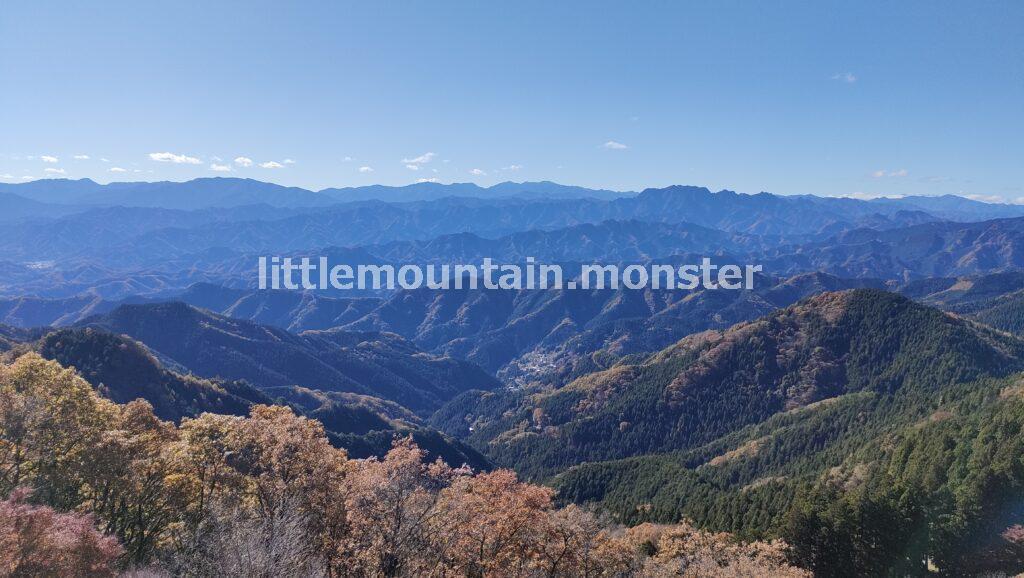 城峯山(じょうみねさん)山頂（1,037m）