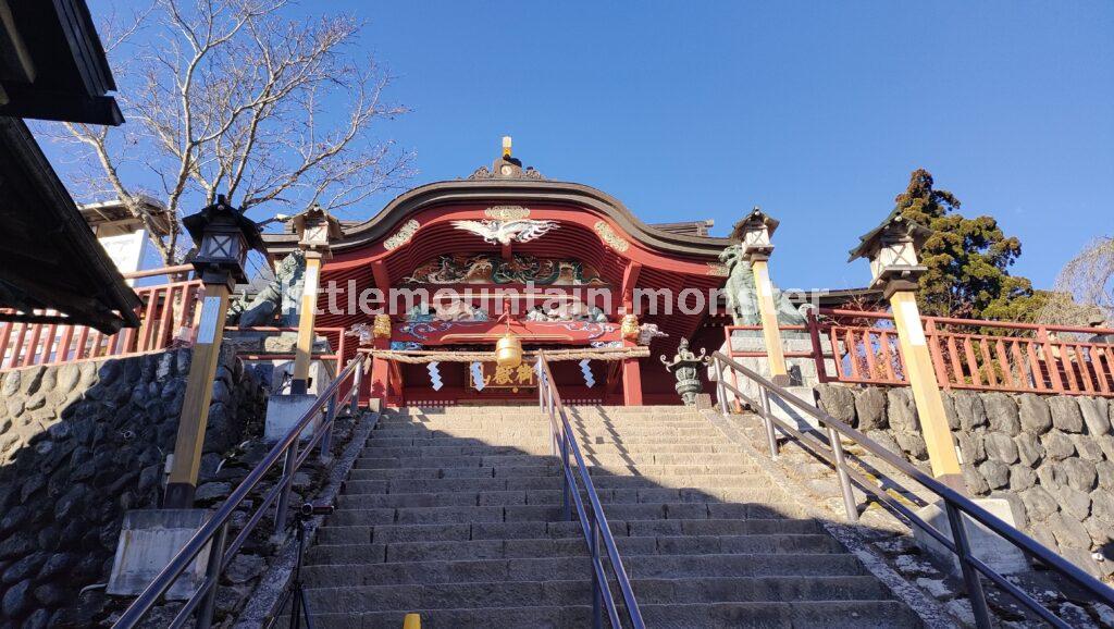 武蔵御嶽神社で御岳山の山頂を探す