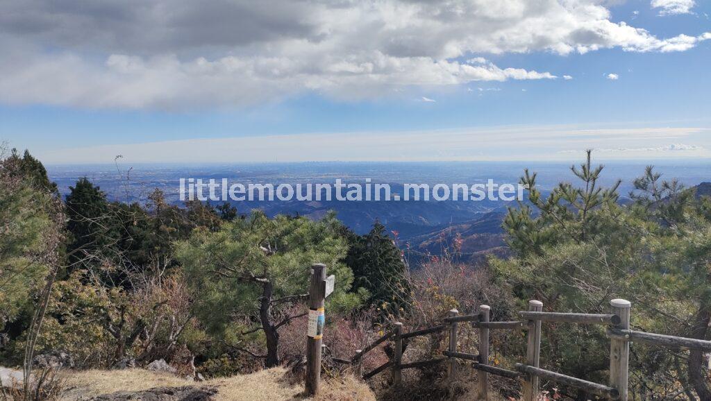 日の出山（902m）からの絶景を堪能