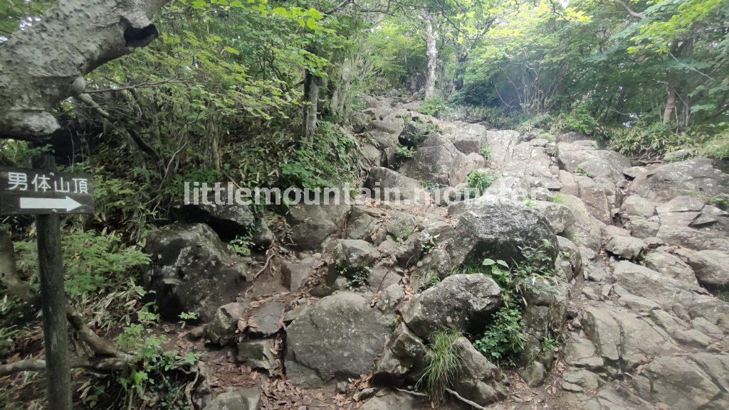 筑波山のひとつ目のピーク！男体山山頂（871m）