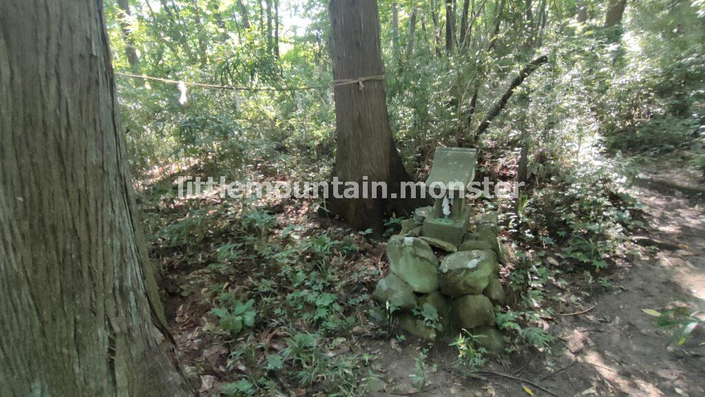 萬福寺、そして美の山山頂（581.5m）へ