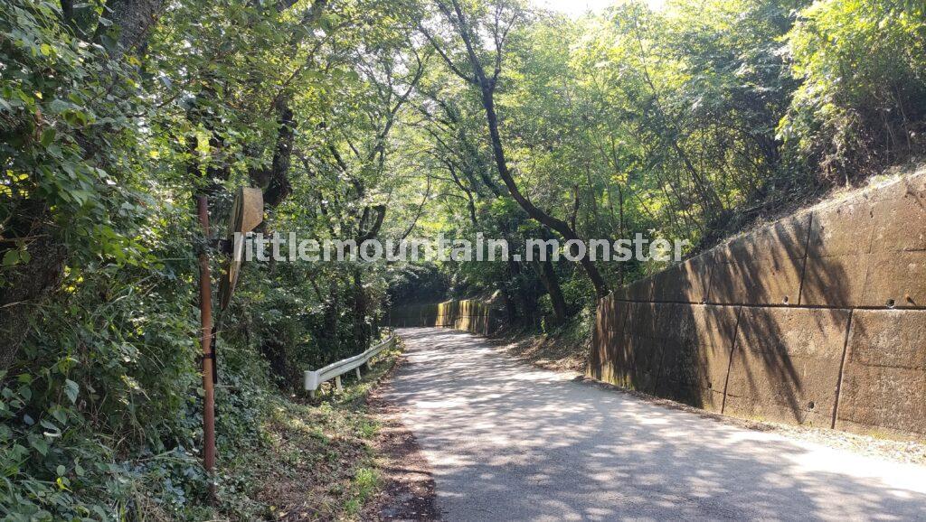 萬福寺、そして美の山山頂（581.5m）へ