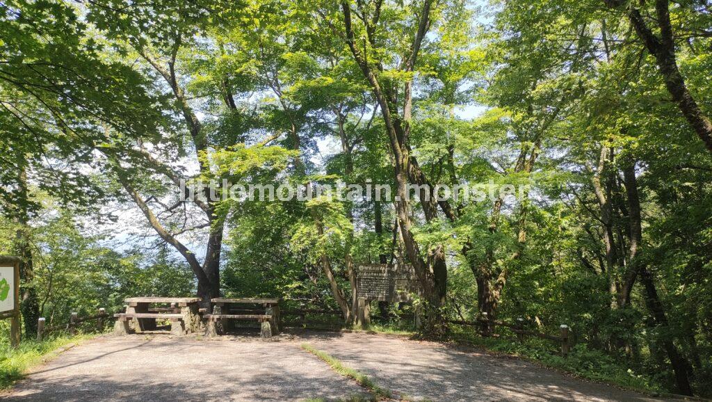 萬福寺、そして美の山山頂（581.5m）へ