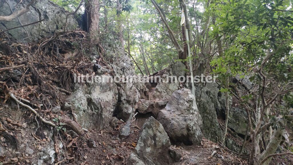 川苔山（1363m）の頂上まで岩登り！