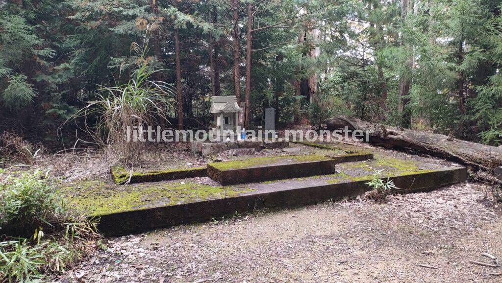 さわらびの湯を目指してくだる