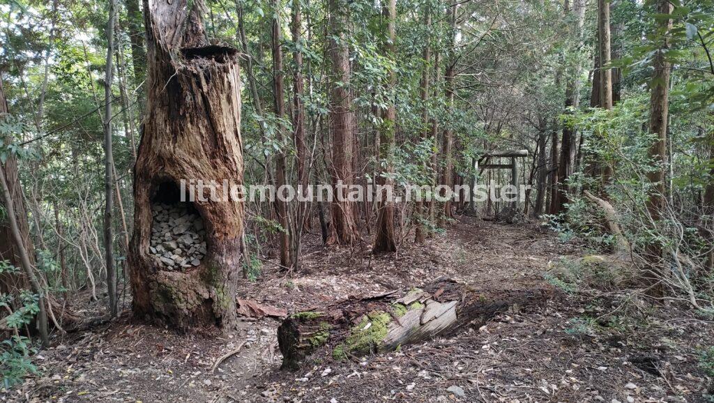 さわらびの湯を目指してくだる