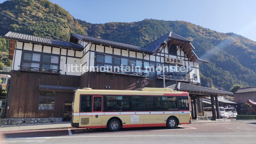 JR奥多摩駅から鴨沢西バス停へ!お祭でないのは…