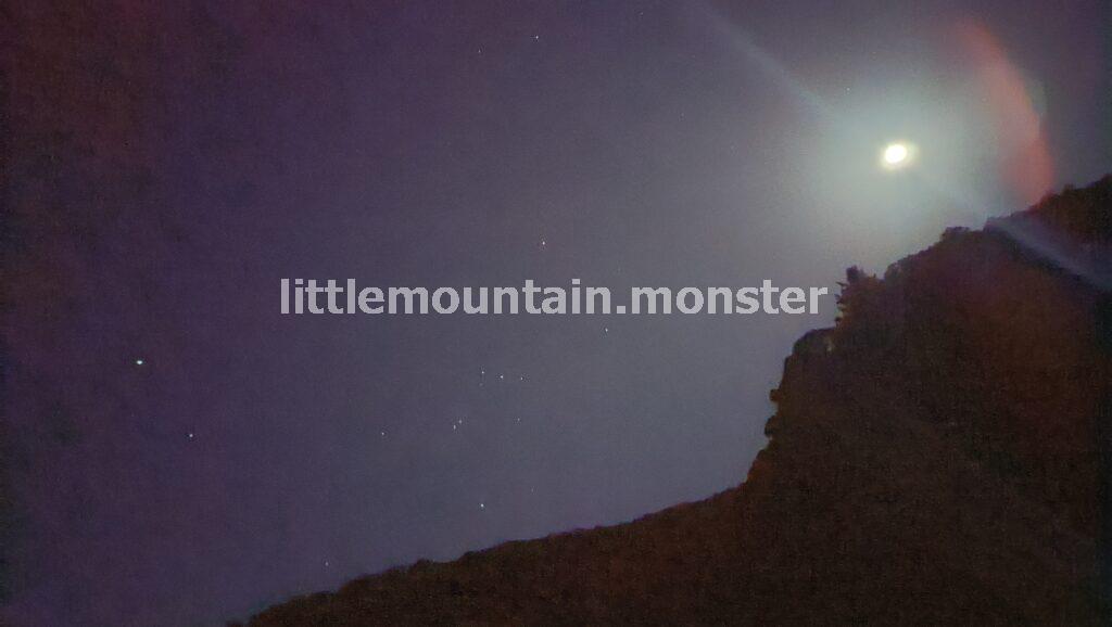 【翌朝】朝ご飯を食べてから、三条の湯を出発