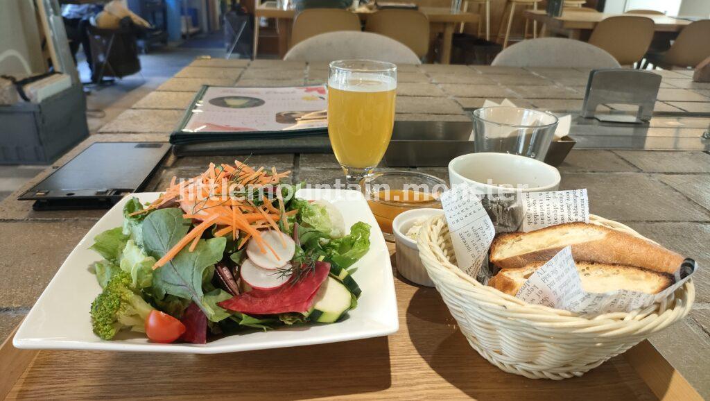 下山メシ:タカオネで地元の幸を堪能