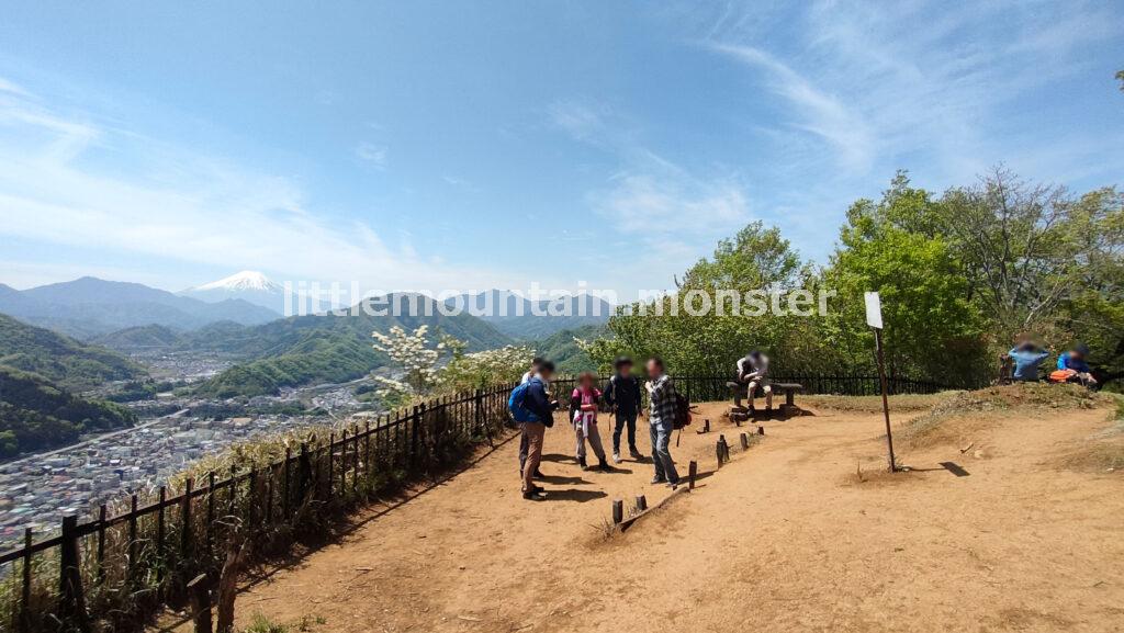 まるで山頂！？岩殿山三ノ丸展望台