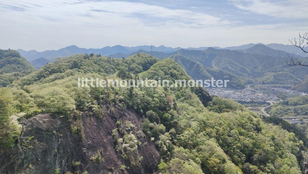 絶景だけど、悲しい伝説のある「稚児落とし」