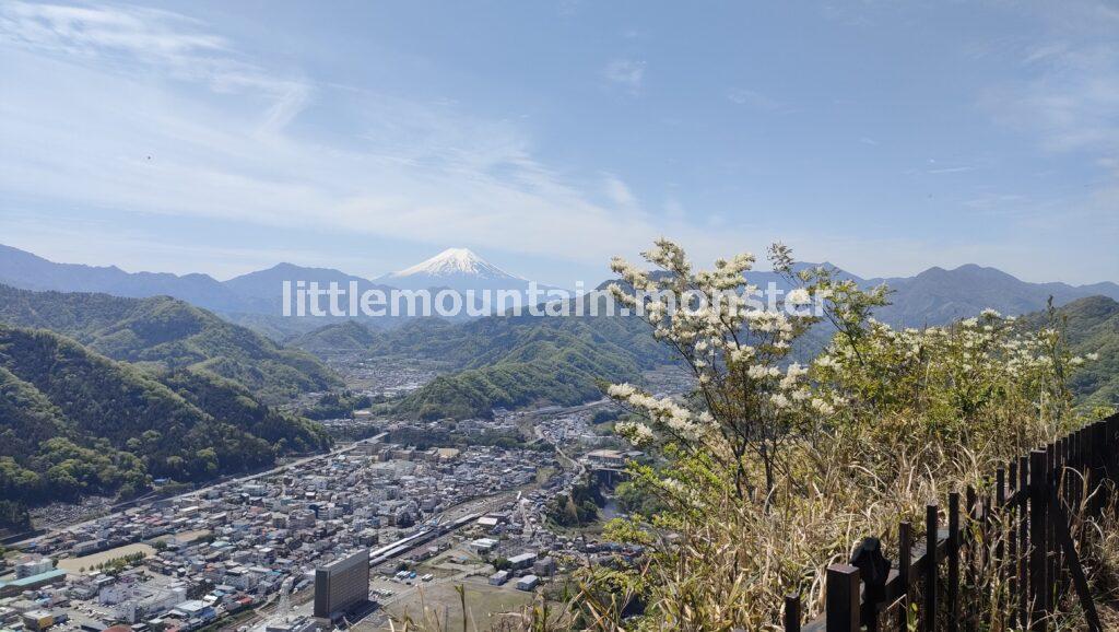 まるで山頂！？岩殿山三ノ丸展望台