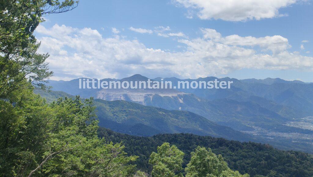 小さな花に微笑む♪粥仁田峠から大霧山(767m)山頂へ