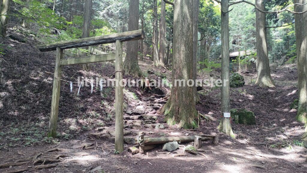 伊之助の故郷!岩場が続く大岳山(1266m)