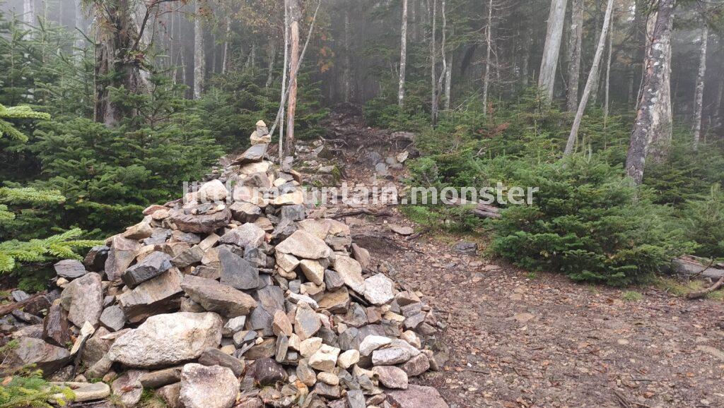 大弛峠(2,360m)から金峰山(2,599m)を目指して出発