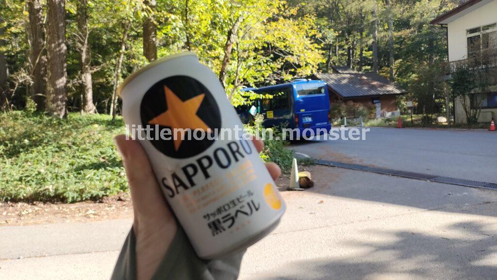 瑞牆山荘目指して、ひたすら下る